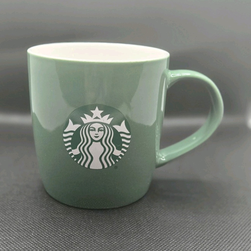 Starbucks classic Green Siren Logo Coffee Mug 11 oz  2019